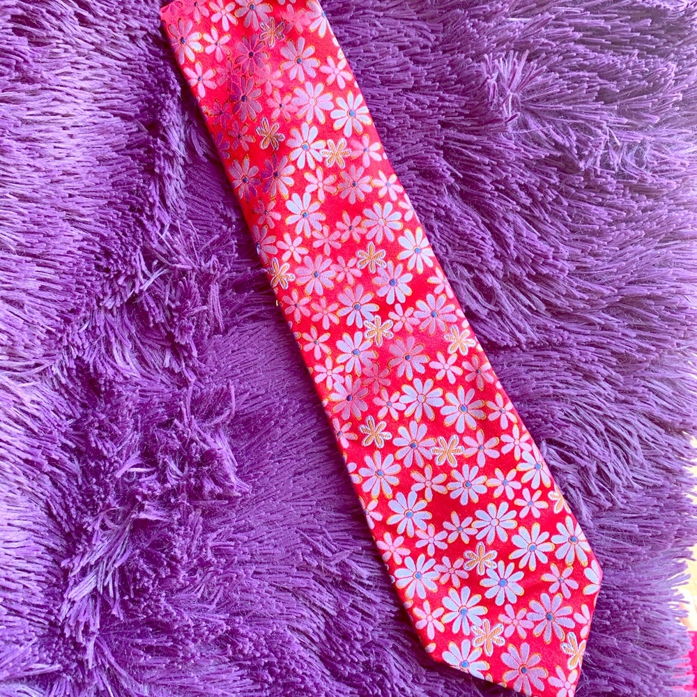 TED BAKER LONDON SILK TIE